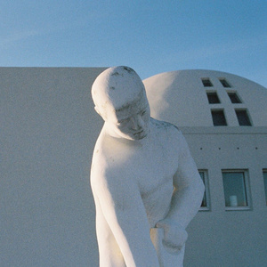 穿越成肉奴的婬乱生活
